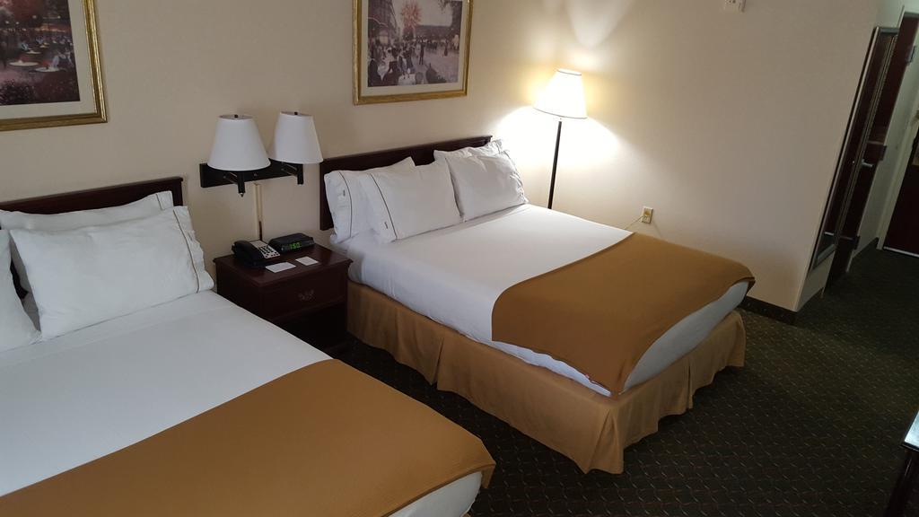 Country Inn & Suites By Radisson, Fort Worth West L-30 Nas Jrb Екстериор снимка